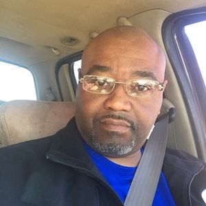 Meet your Posher, Kenneth